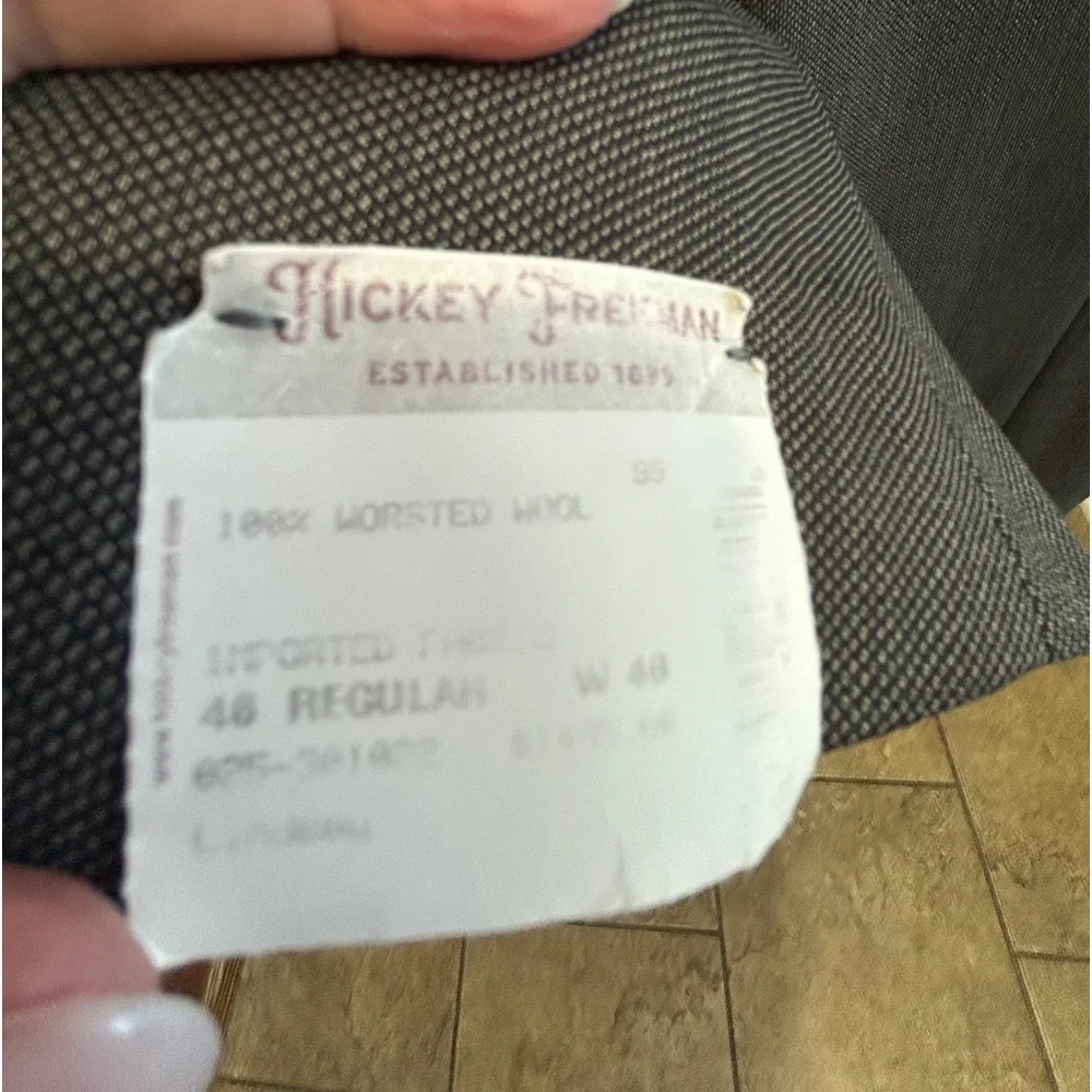 Hickey Freeman Worsted Wool Suit - Picture 9 of 9